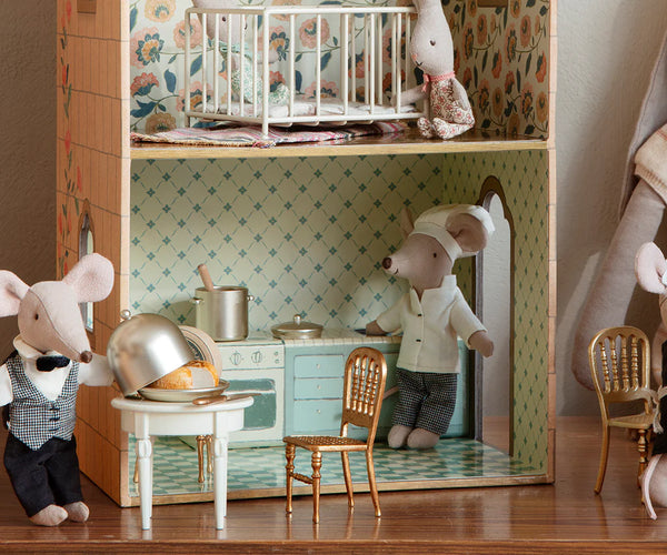 Chef Mouse with Pot and Spoon