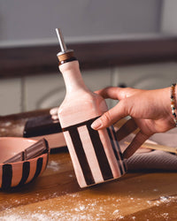 Ceramic Olive Oil Dispenser 475 ml – Pink Chocolate