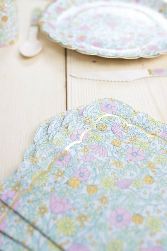 Shabby Gold Scalloped Napkins - Pack Of 16