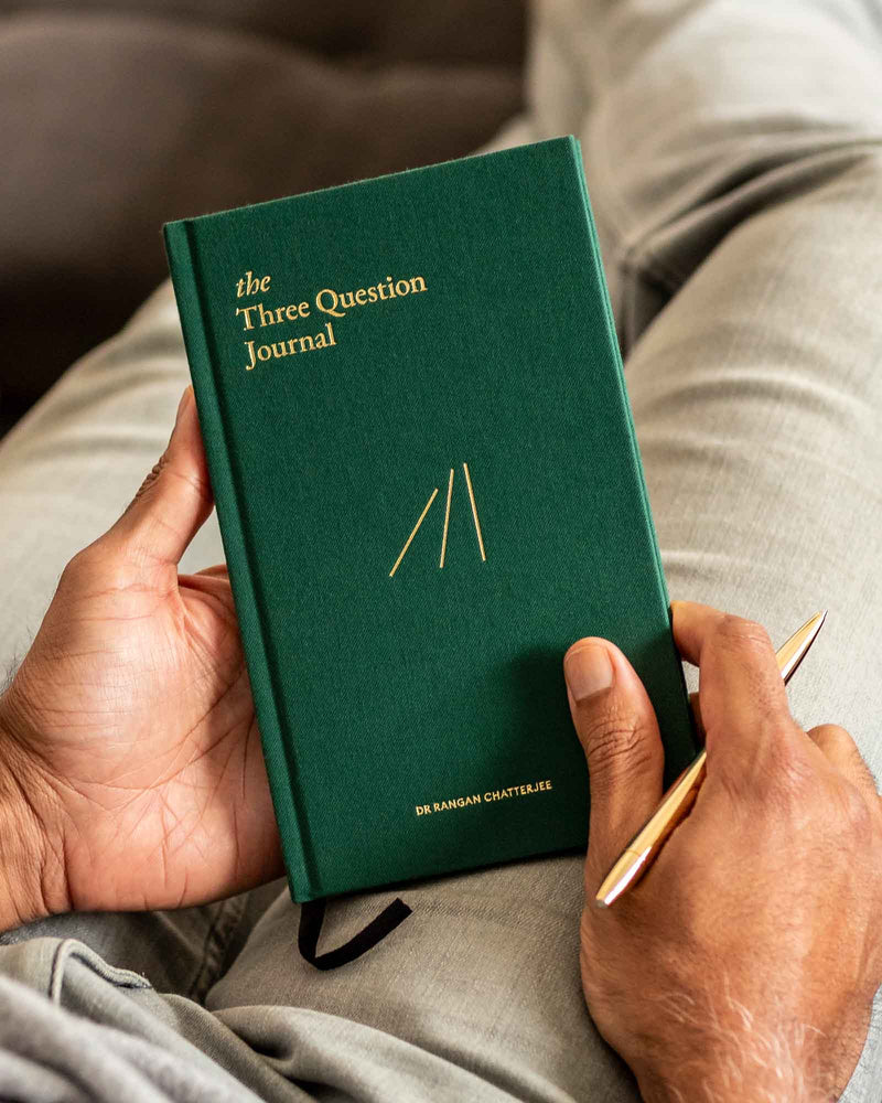 The Three Question Journal Green - Daily Guided Wellbeing