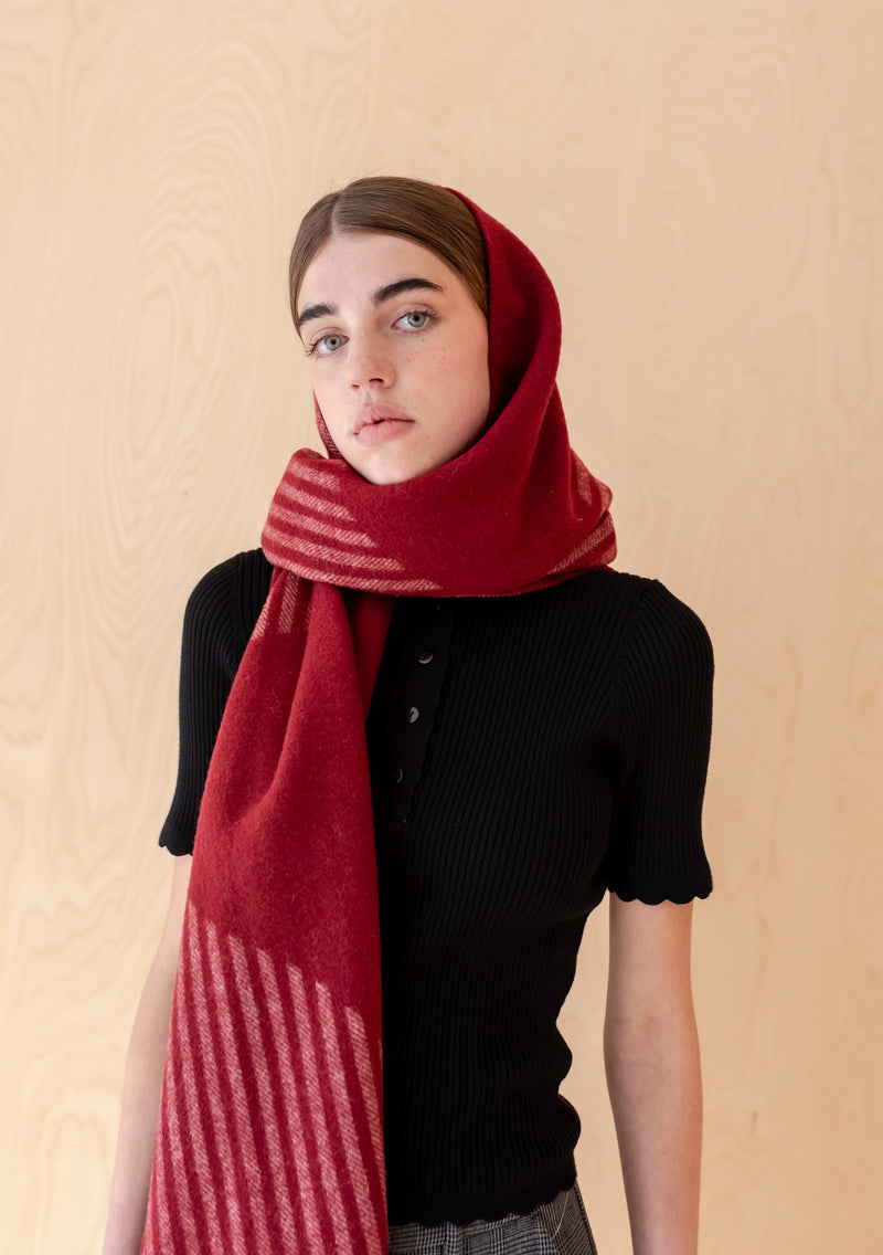 Lambswool Oversized Scarf in Burgundy Wave