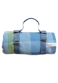 Recycled Wool Picnic Blanket in Blue Gradient Gingham