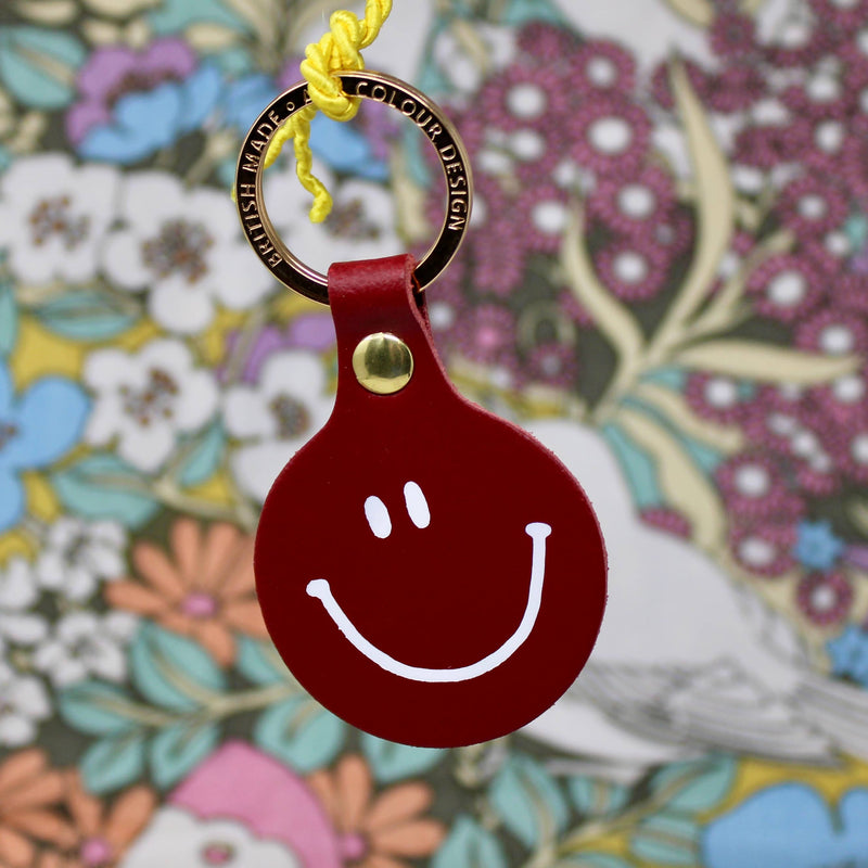 Feeling Lush Smilie Face Key Fob - Coral