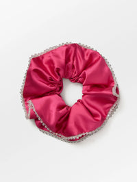 Luster bead scrunchie