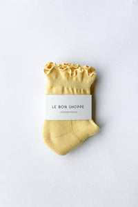 Ruffled Hugger Crew Socks - Banana Cream & Red