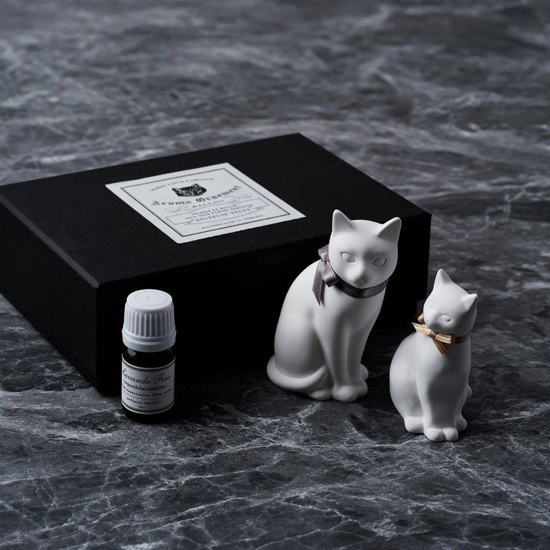 Plaster Aroma Ornament - 大 Daifuku Larger Cat