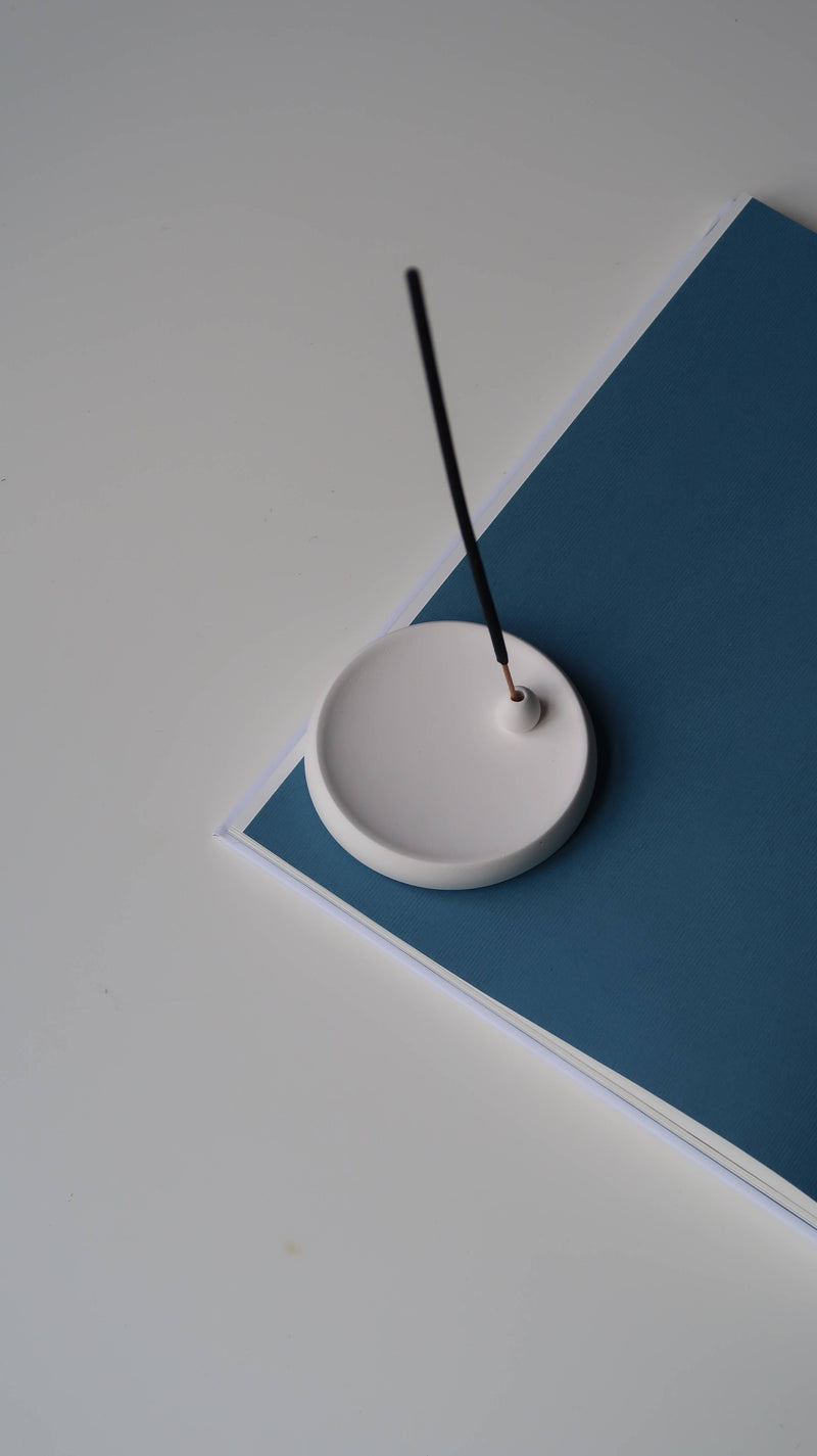 Scandi Round Incense Holder: White