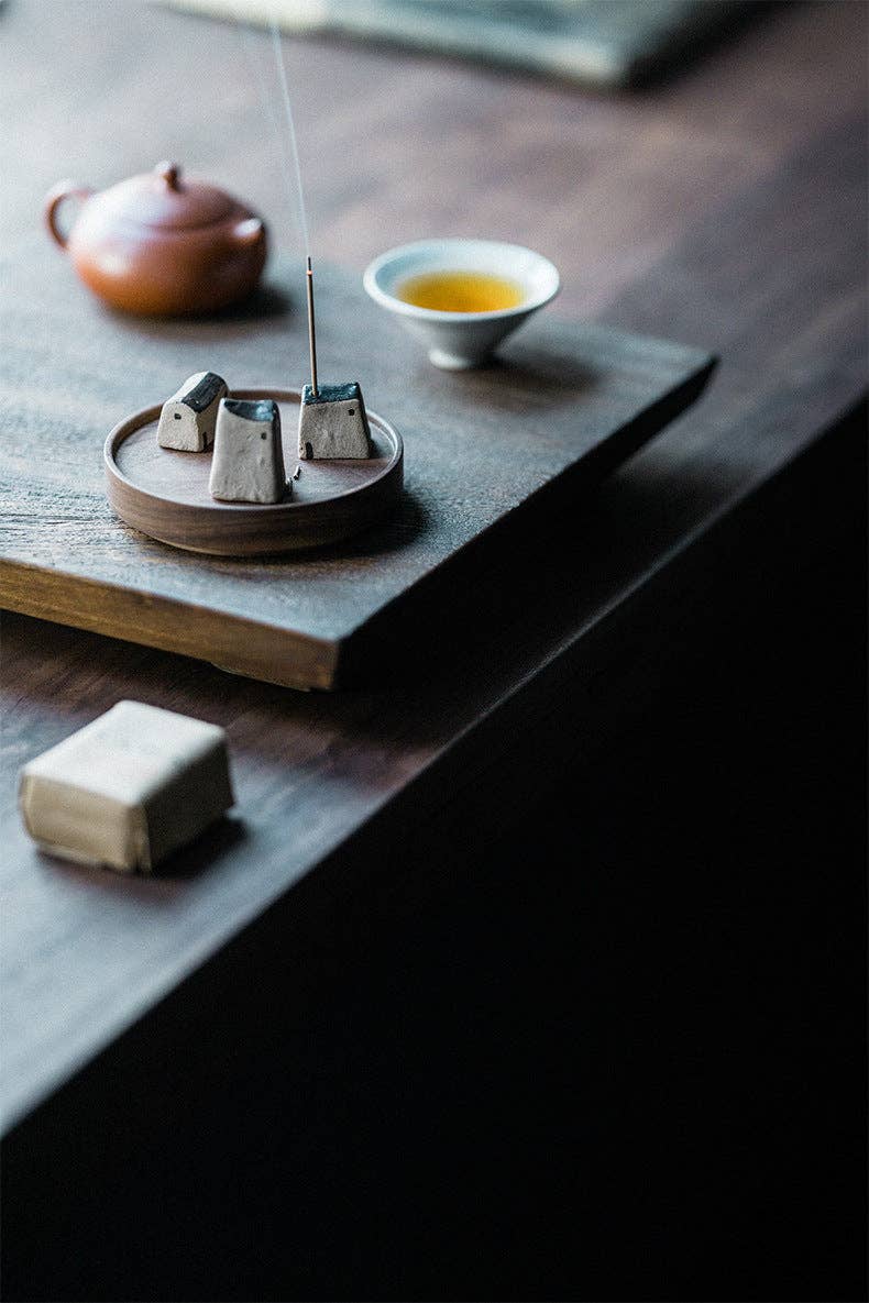 Gohobi Handmade Japanese Style Incense Holder – Zen Ceramic Incense Plug Tray: 3 mud houses