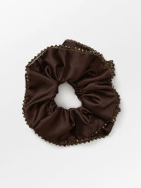 Luster bead scrunchie