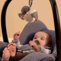 Sailors Bay - Pull-and-Shake Seagull