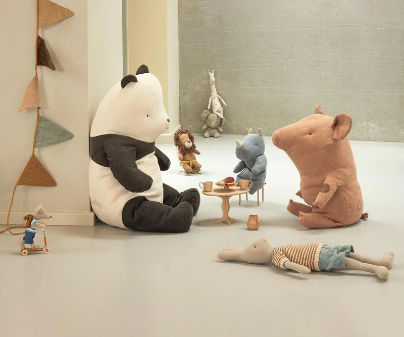 Safari friends, Large Panda