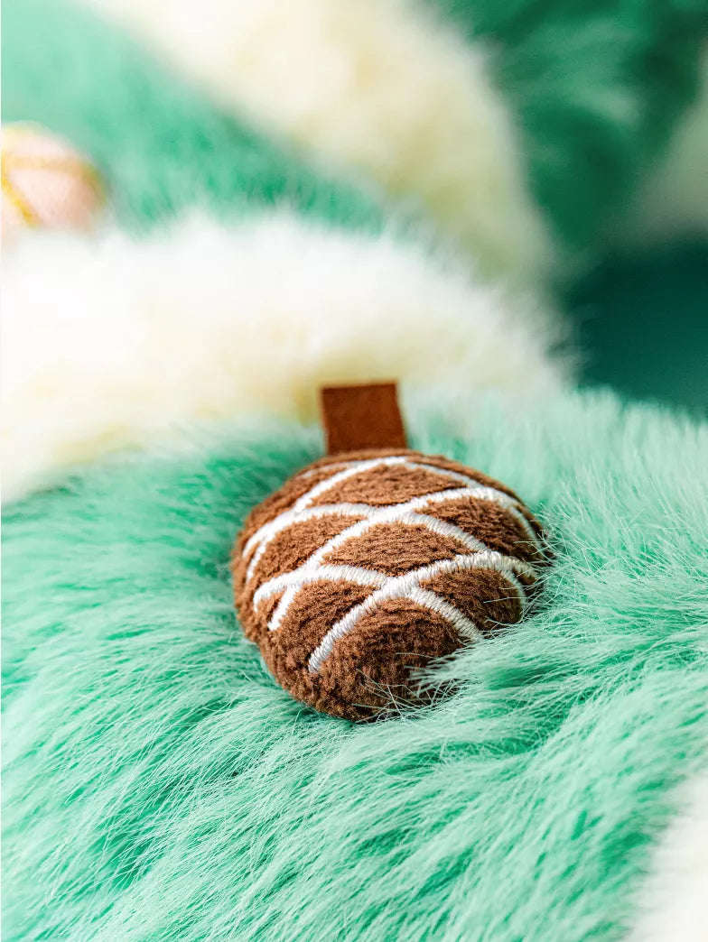 Amuseables Pinecone Wreath