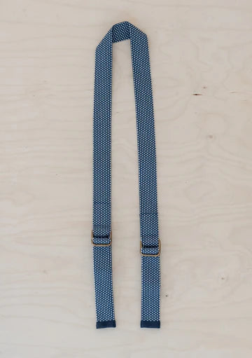 Recycled Wool Picnic Blanket - Bannockbane silver - Navy Recycled Handle