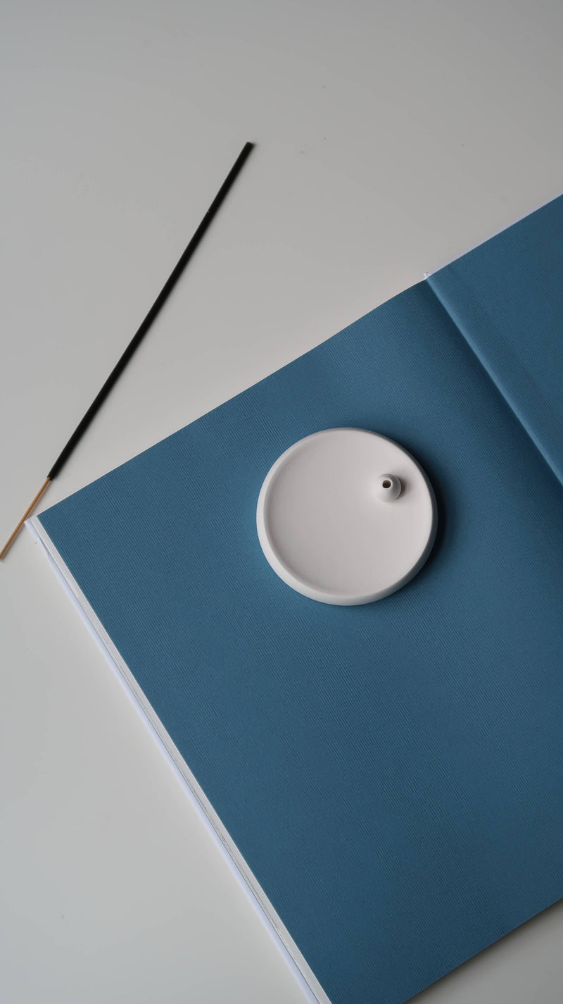 Scandi Round Incense Holder: White