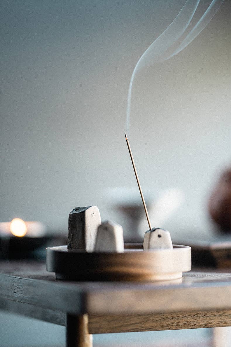 Gohobi Handmade Japanese Style Incense Holder – Zen Ceramic Incense Plug Tray: 3 mud houses