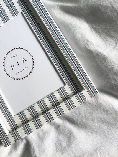 Sky & Scarlet Tailor Stripe Frame: 10x8in (7x5in)