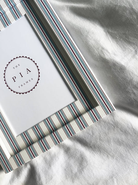 Sky & Scarlet Tailor Stripe Frame: 10x8in (7x5in)