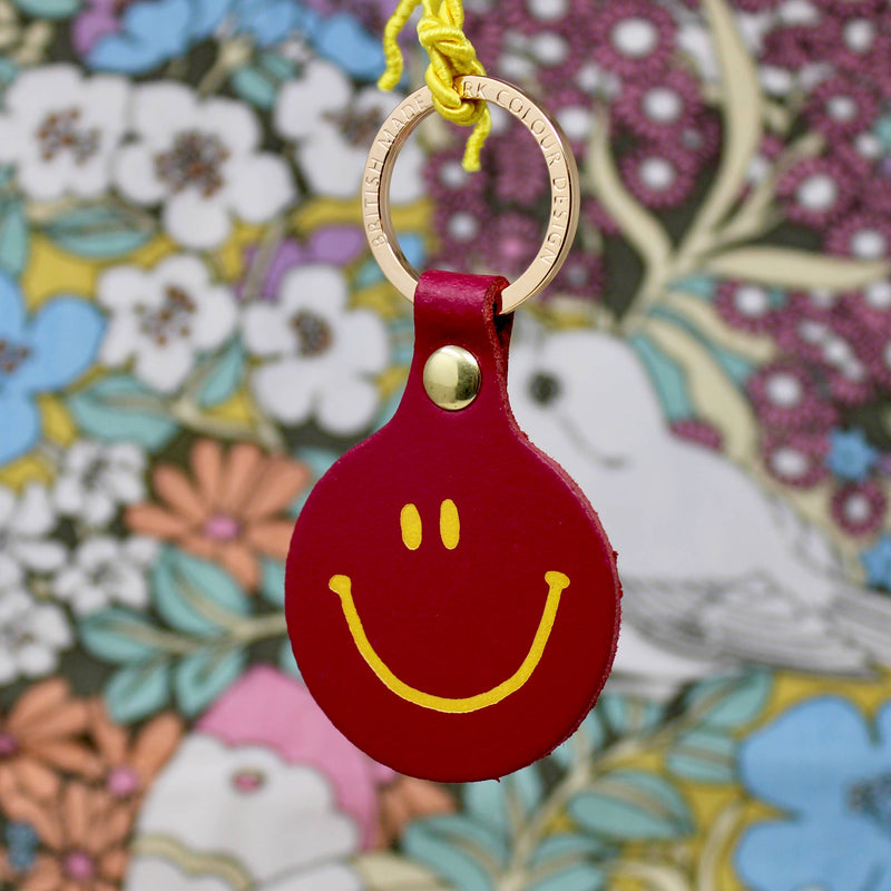 Feeling Lush Smilie Face Key Fob - Coral