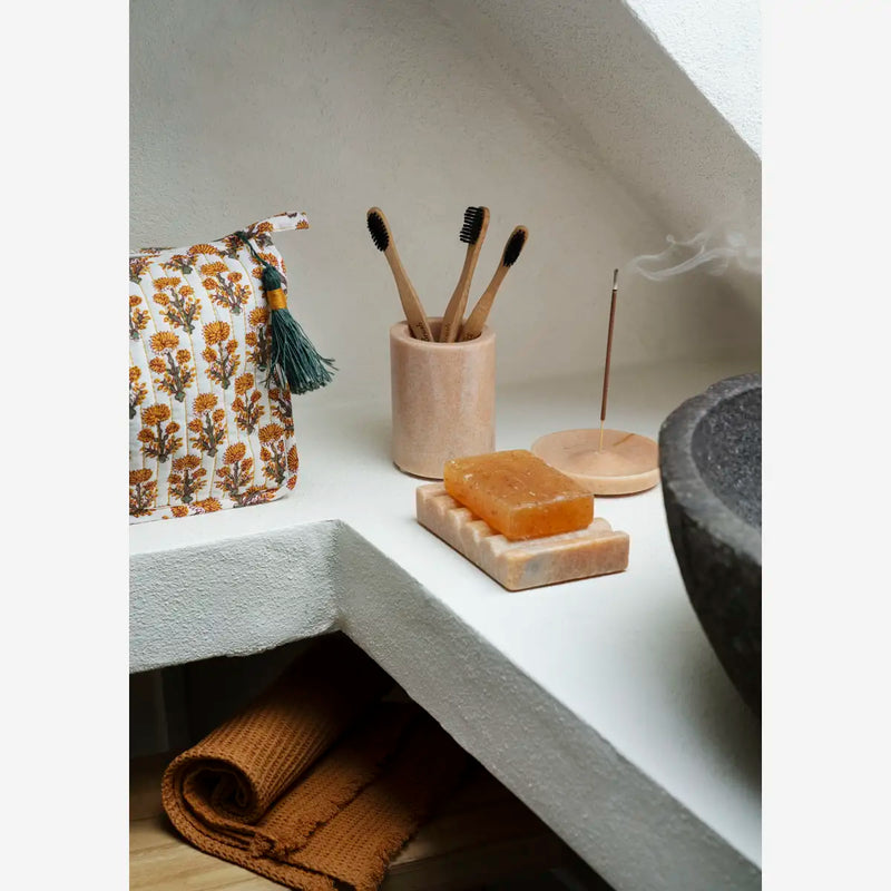 Madam Stoltz - Marble Soap Dish (Rose)