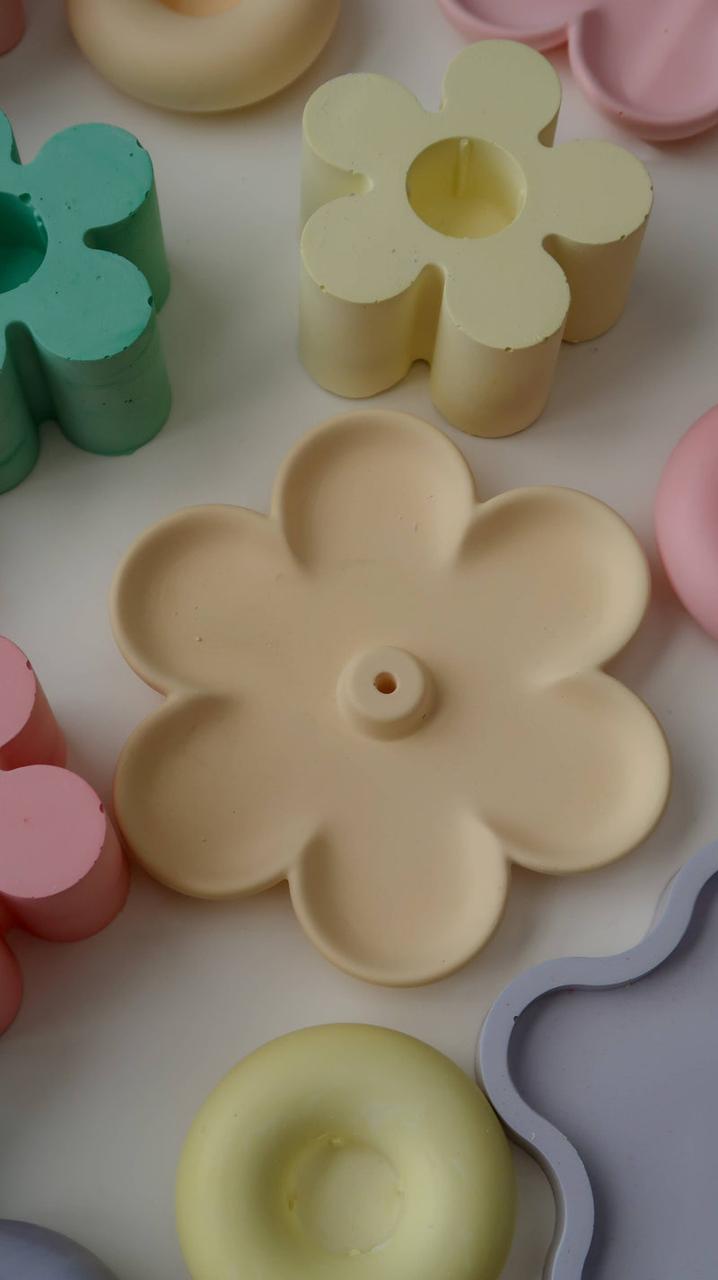 Flower incense holder | Fun home decor | Pastel decor: White