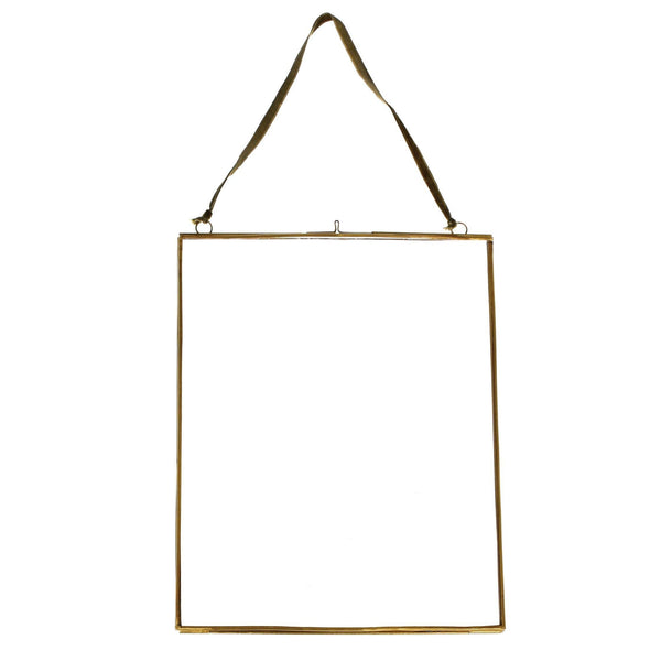 Hanging Brass Frame 25 X 20 cm