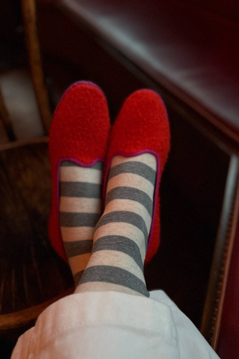 Wally Socks - Wide/Grey Stripe