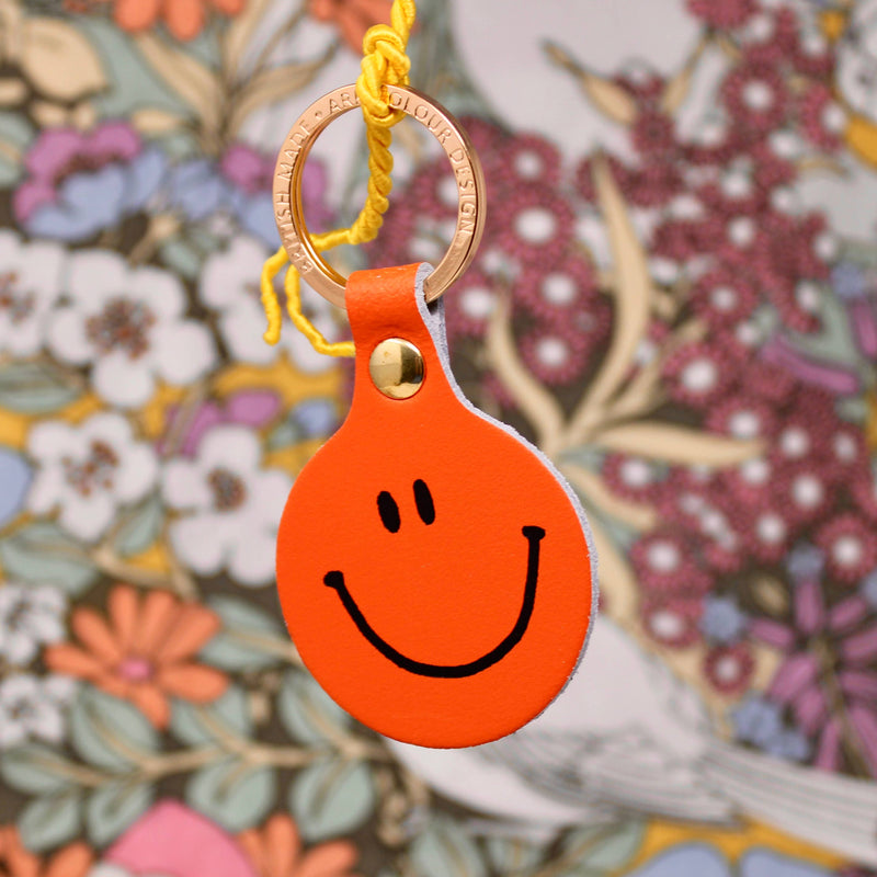 Feeling Lush Smilie Face Key Fob - Coral