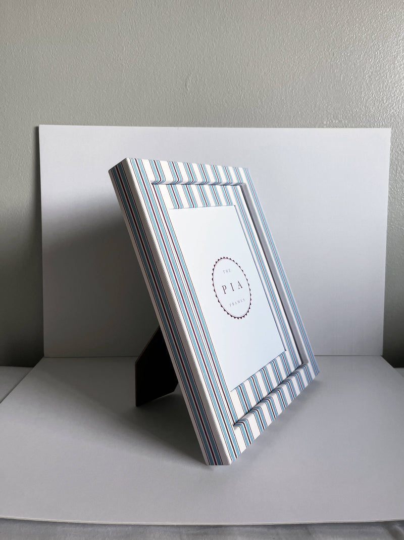 Sky & Scarlet Tailor Stripe Frame: 10x8in (7x5in)