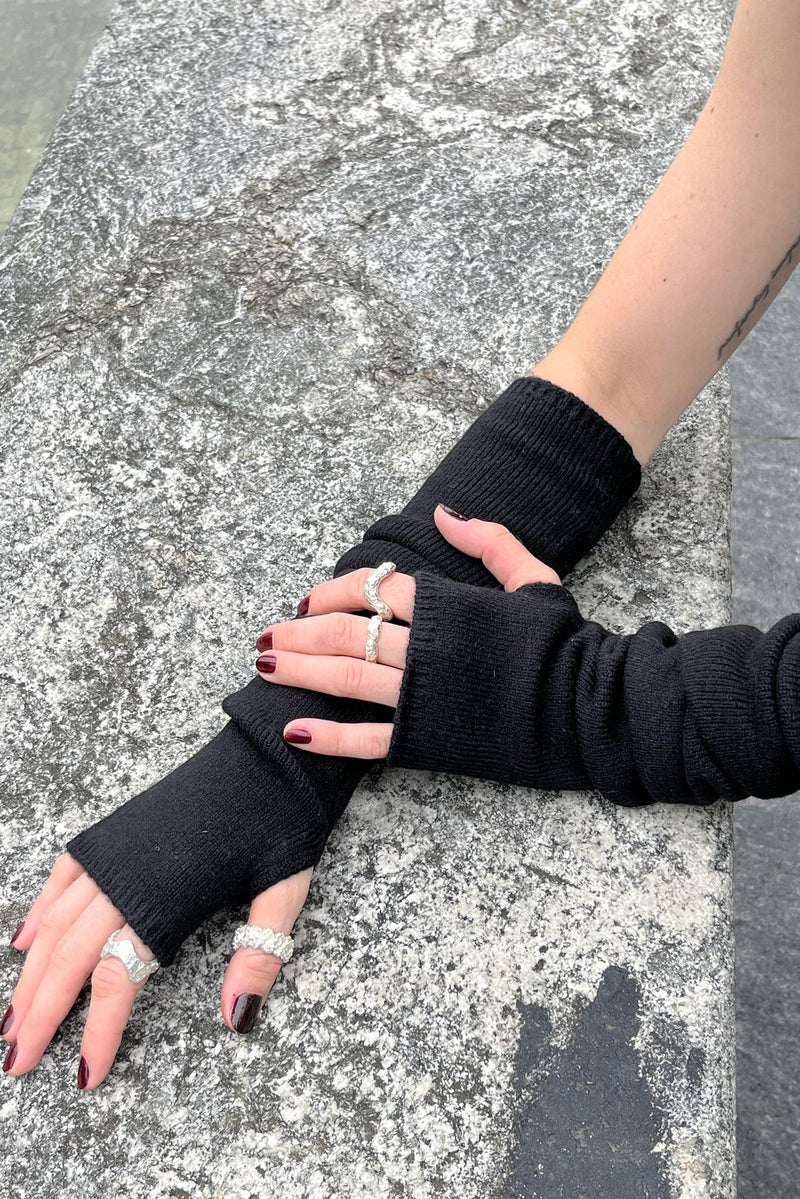 Woona Arm Warmer - Black