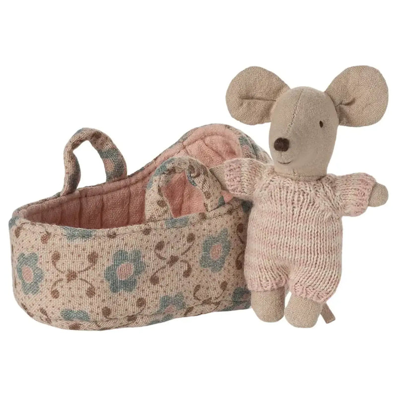 Baby Mouse in Carry Cot - Rose