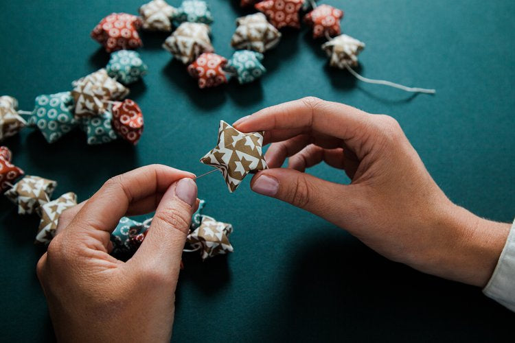 Ola - Origami Star Garland Kit"