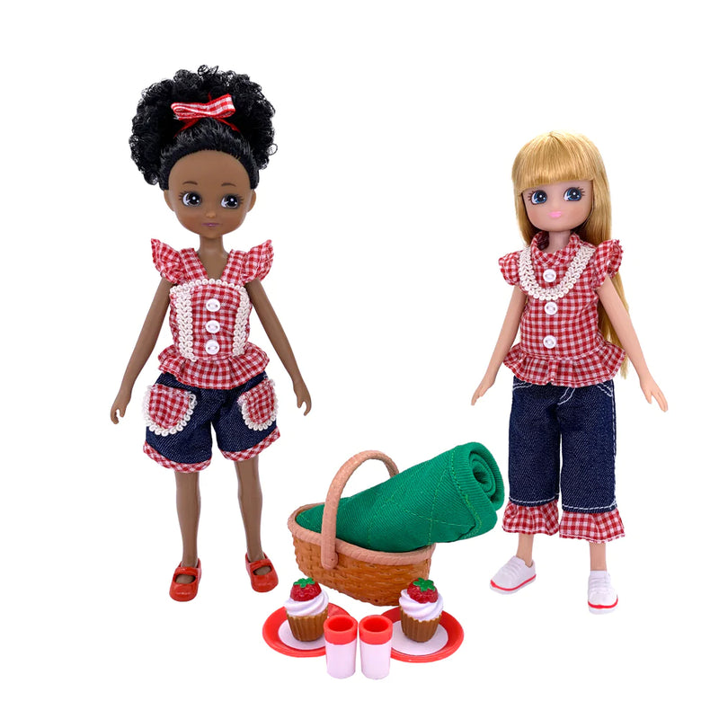 Lottie - Pic Nic in the Park