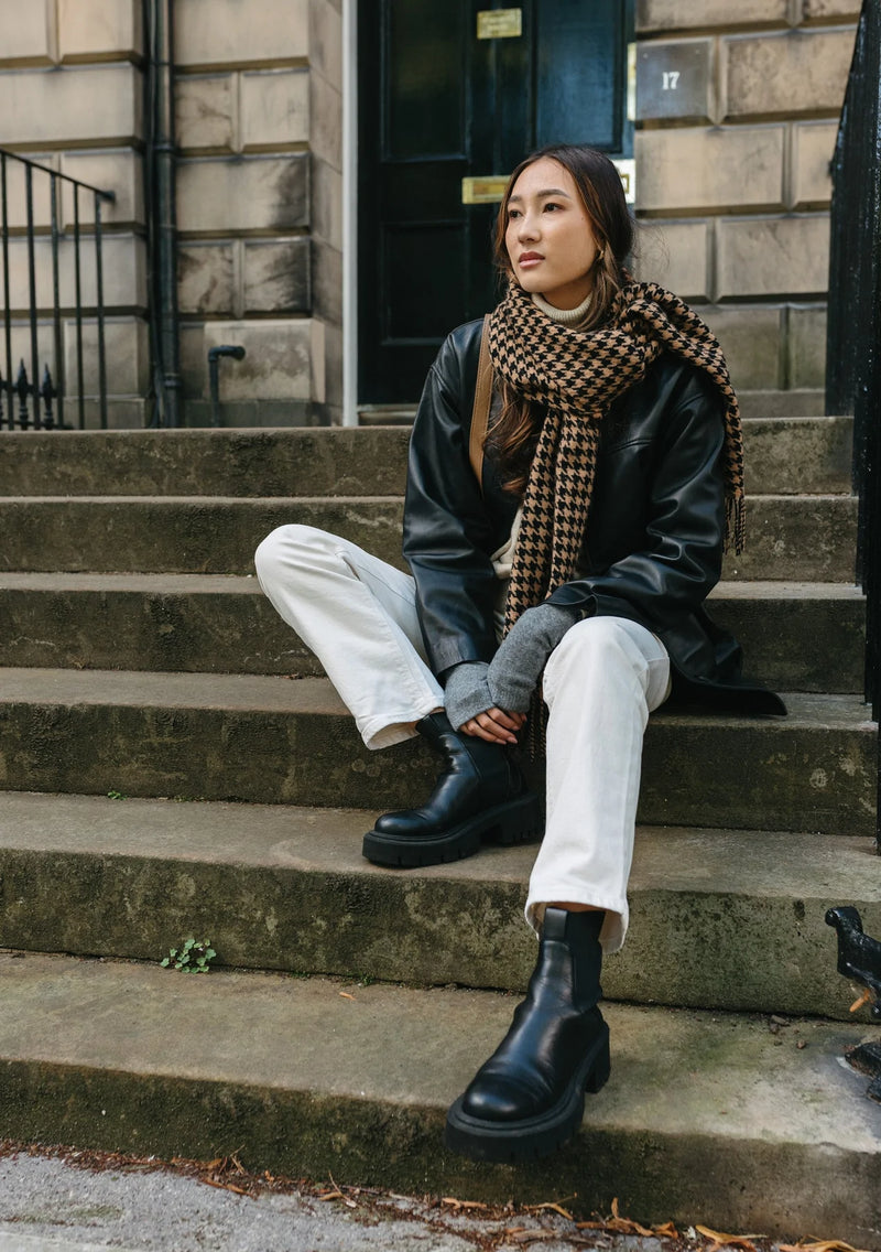 Cashmere & Merino Wrist Warmers in Charcoal Melange