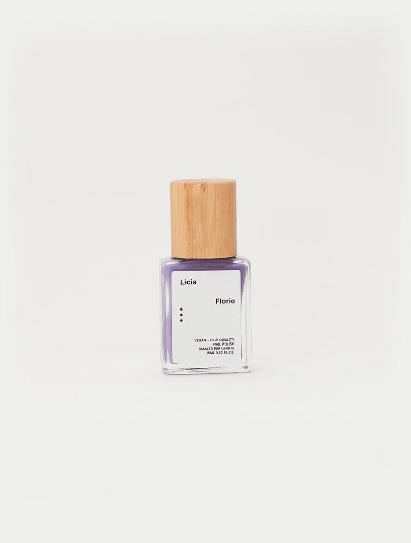 Nail Polish in Glacé