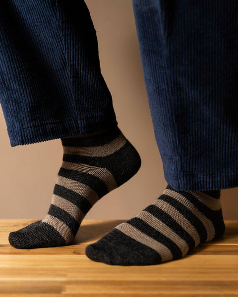 Fine Merino Wool Socks - Stripe Charcoal: UK 8-11