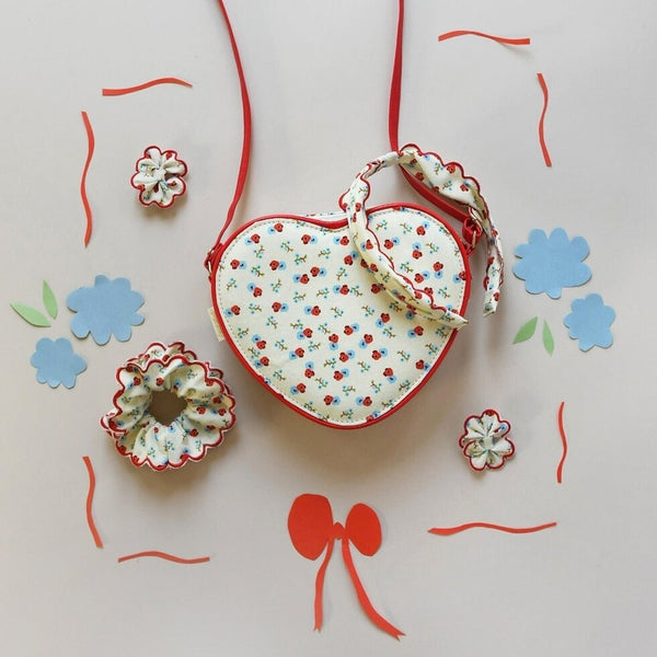 Martha Ditsy Floral Heart Bag