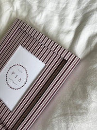 Blush & Burgundy Zigzag Frame: 8x6in (6x4in)