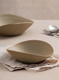 Gohobi Japanese Ceramic Irregular Salad Bowl: 8.5 inch