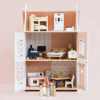 Roseheart Dolls House - 35 Pieces