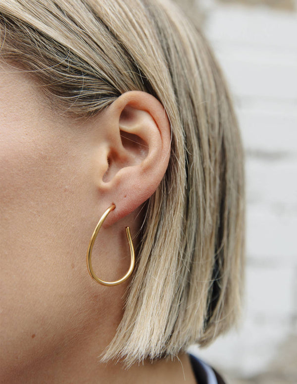 Oval Fluid Hoop Earrings - Gold
