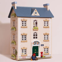 PADDINGTON™ WOODEN DOLLS HOUSE