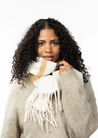 Eluzabeth Scarf - Dark Brown