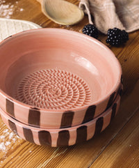 Large Ceramic Grater Plate & Spoon - Chocolate