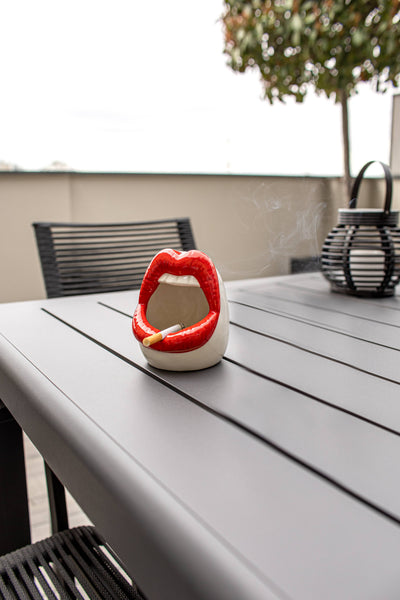 Ashtray “Lips” Red