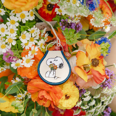 Peanuts Patch Keychain - Snoopy Flower Bouquet