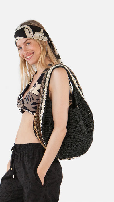 Saunteer Handbag - Black OS