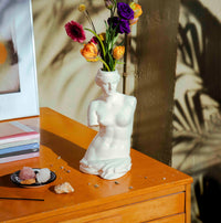 Venus Vase - White