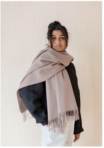 Lambswool Blanket Scarf in Taupe