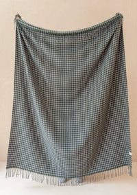 TBCo - Lambswool Blanket in Olive Houndstooth